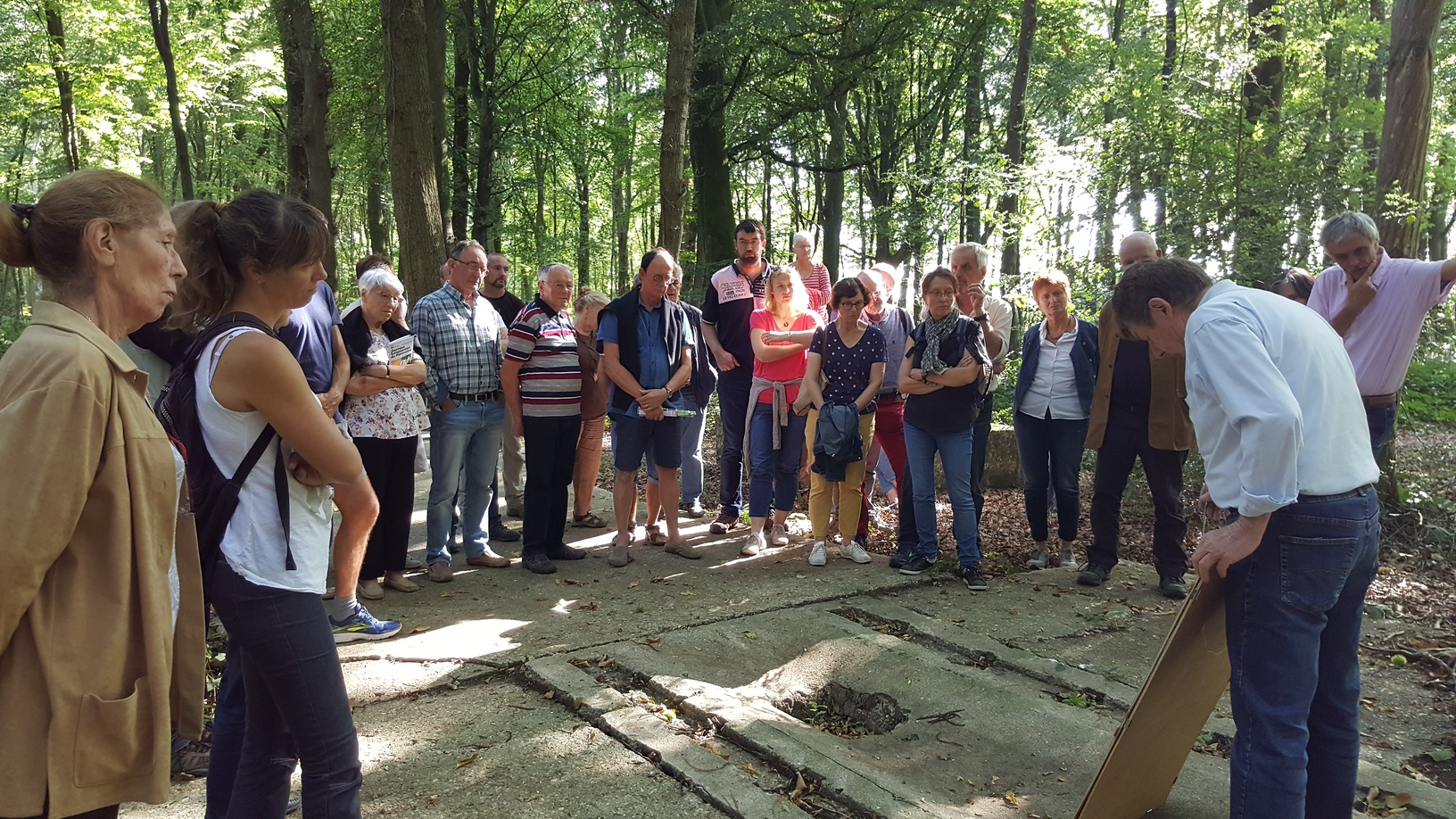 Présentation du pas de tir par le guide