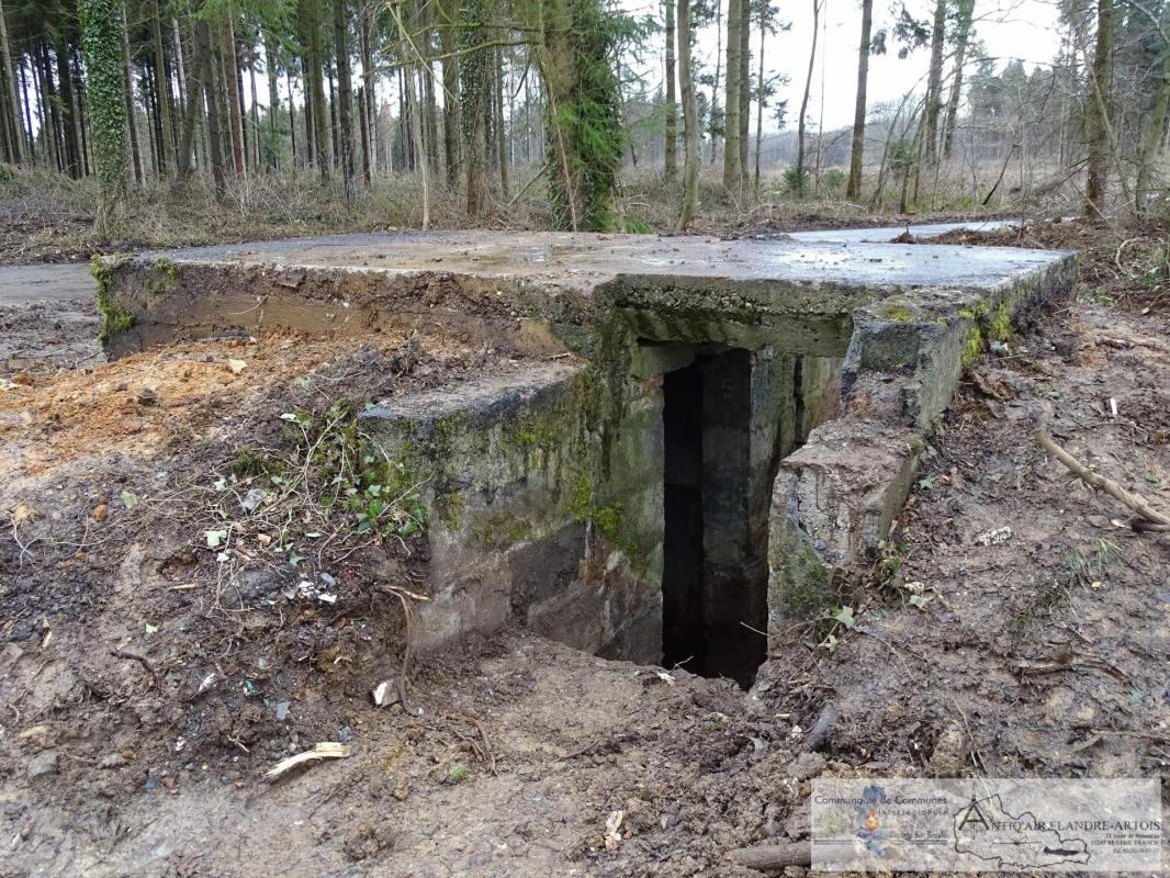 L'extérieur du bunker de tir