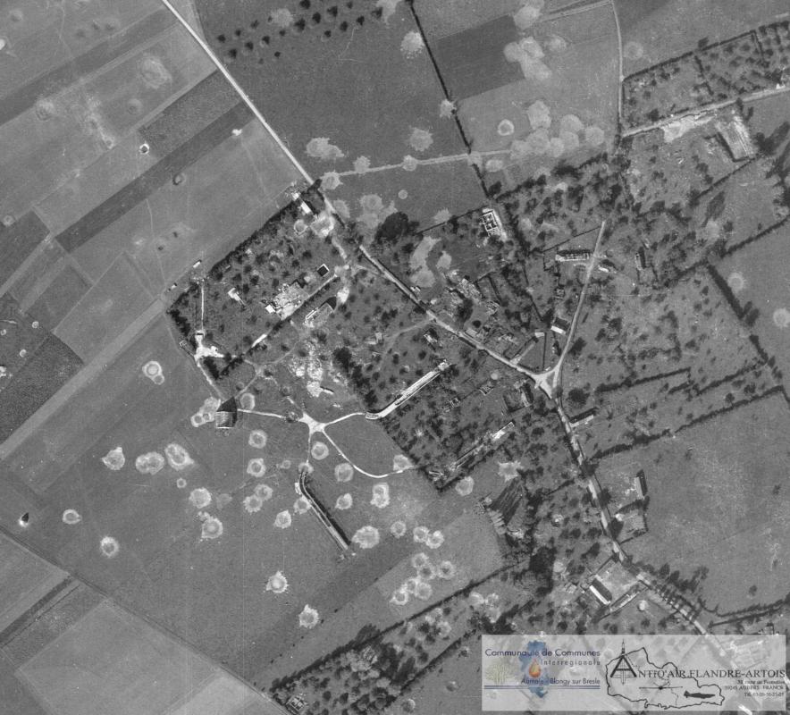 Le Mesnil Allard, photographie aérienne du 9 octobre 1945